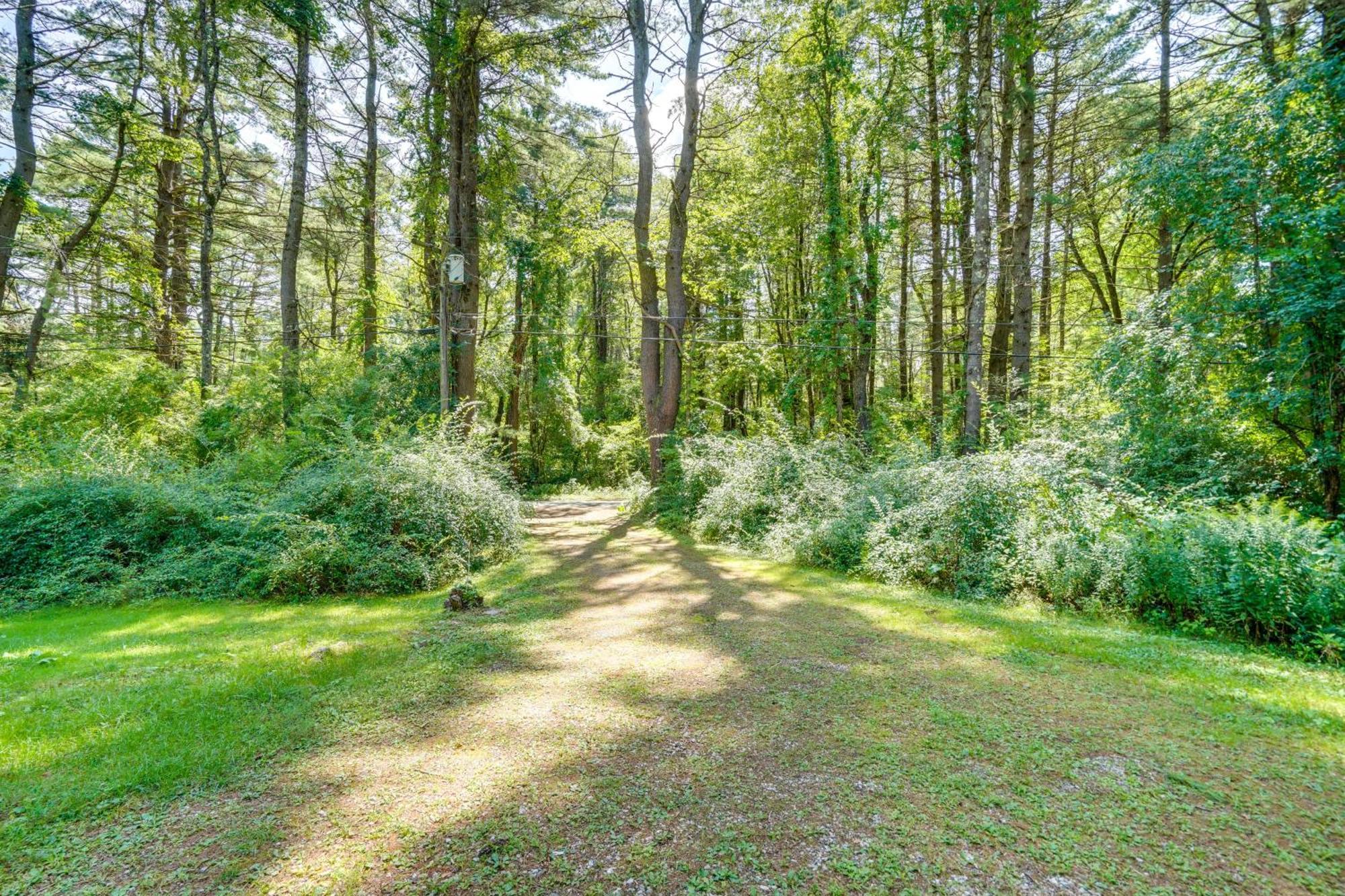 Berkshire Hideaway With Fire Pit And Playground! Villa Canaan Exterior photo